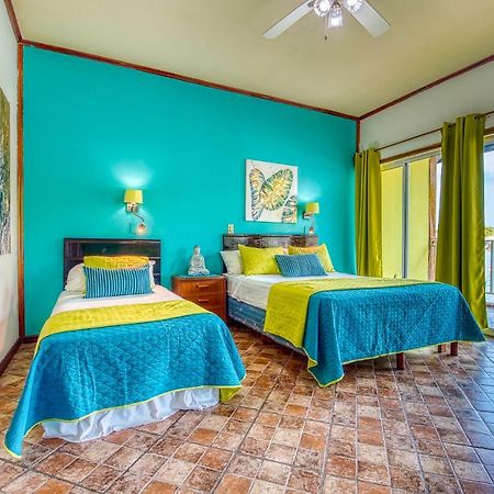 Los Balcones Over The Sea Hotel Bocas del Toro エクステリア 写真