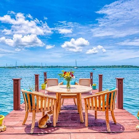 Los Balcones Over The Sea Hotel Bocas del Toro エクステリア 写真