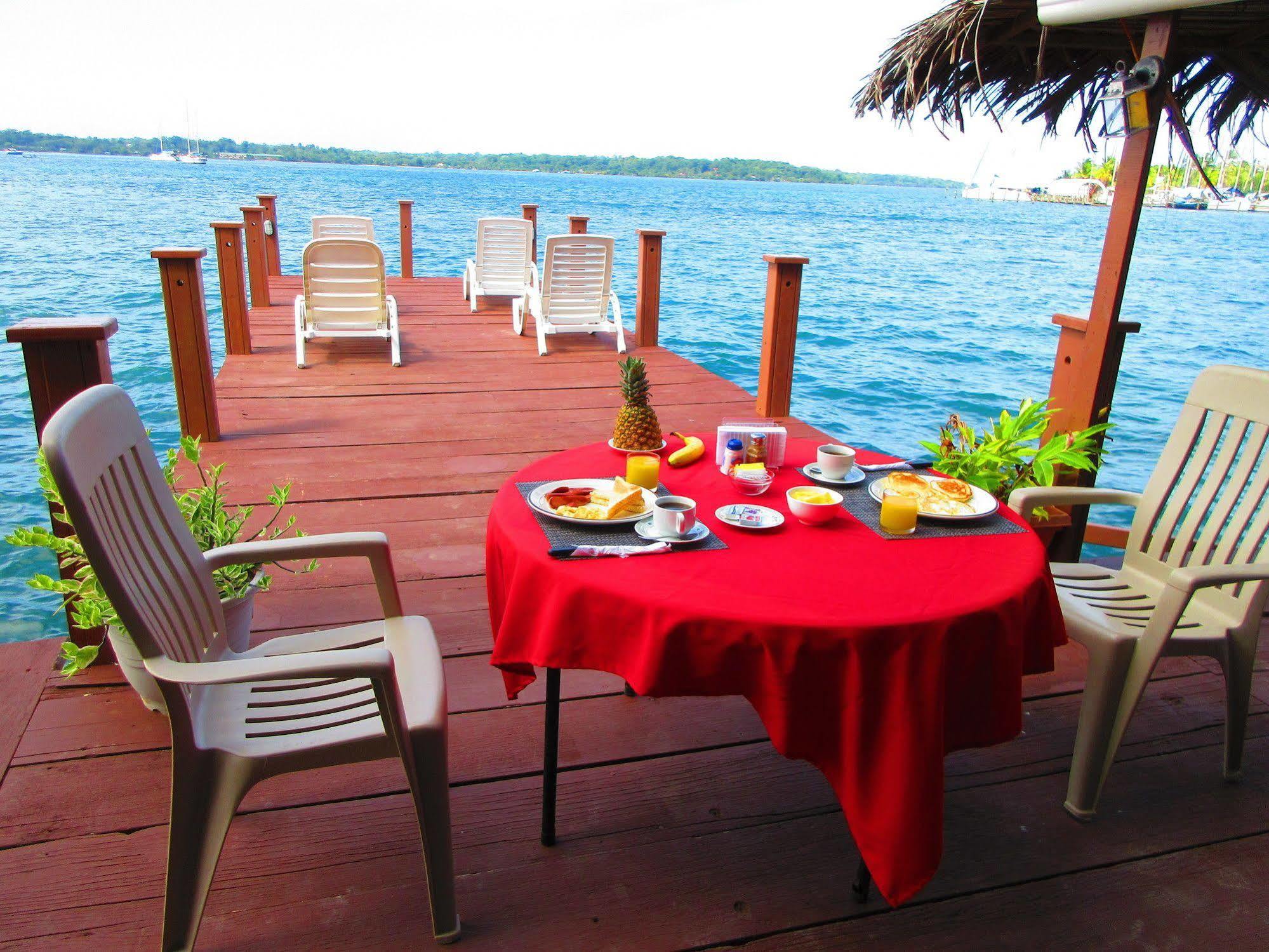 Los Balcones Over The Sea Hotel Bocas del Toro エクステリア 写真