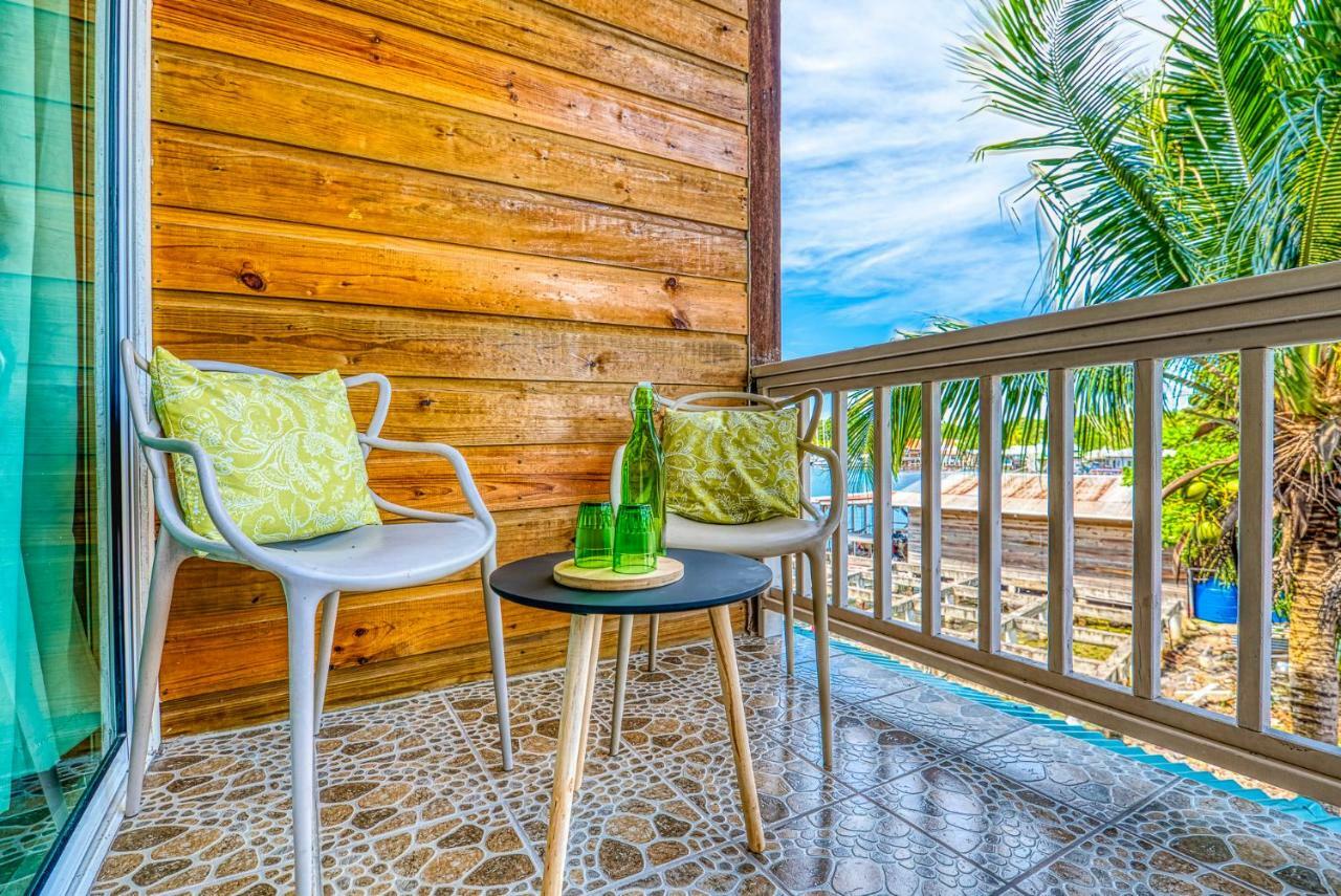 Los Balcones Over The Sea Hotel Bocas del Toro エクステリア 写真