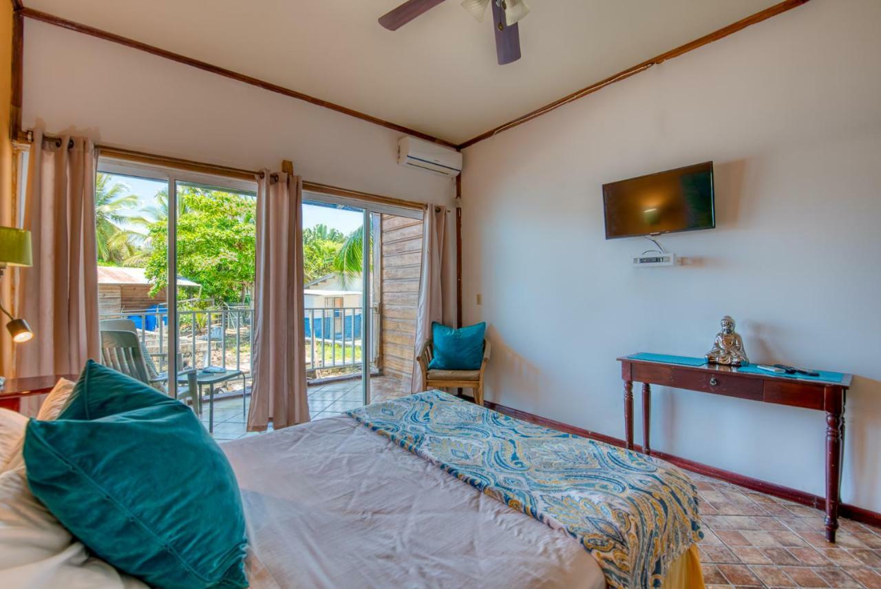 Los Balcones Over The Sea Hotel Bocas del Toro エクステリア 写真