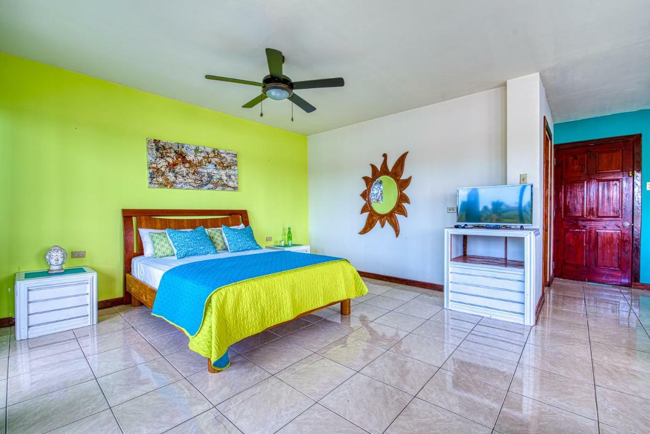 Los Balcones Over The Sea Hotel Bocas del Toro エクステリア 写真