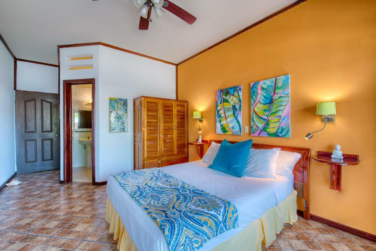 Los Balcones Over The Sea Hotel Bocas del Toro エクステリア 写真