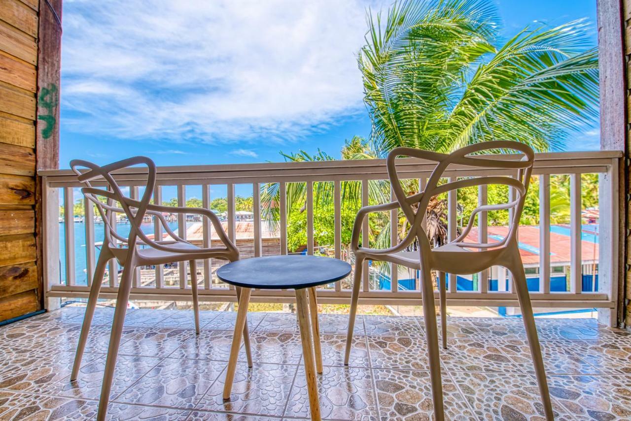 Los Balcones Over The Sea Hotel Bocas del Toro エクステリア 写真
