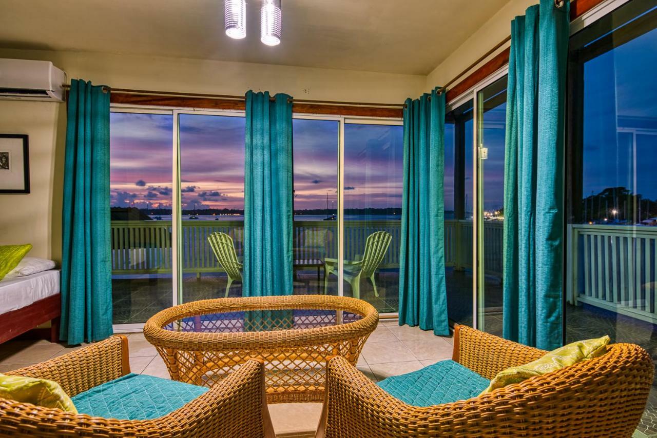 Los Balcones Over The Sea Hotel Bocas del Toro エクステリア 写真