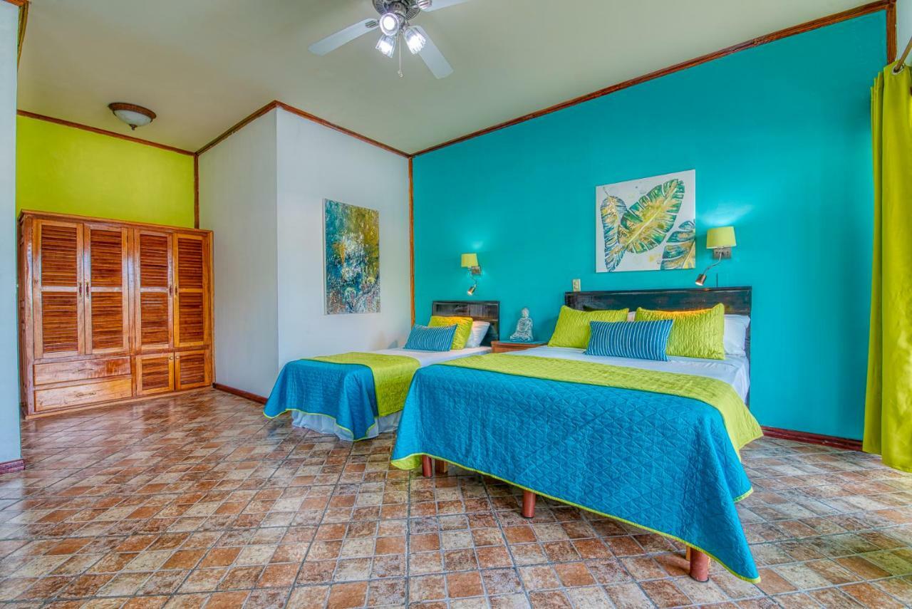 Los Balcones Over The Sea Hotel Bocas del Toro エクステリア 写真