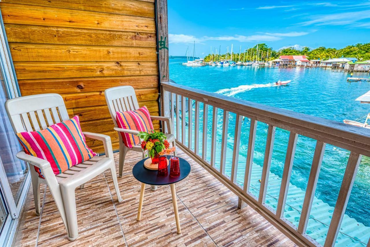 Los Balcones Over The Sea Hotel Bocas del Toro エクステリア 写真