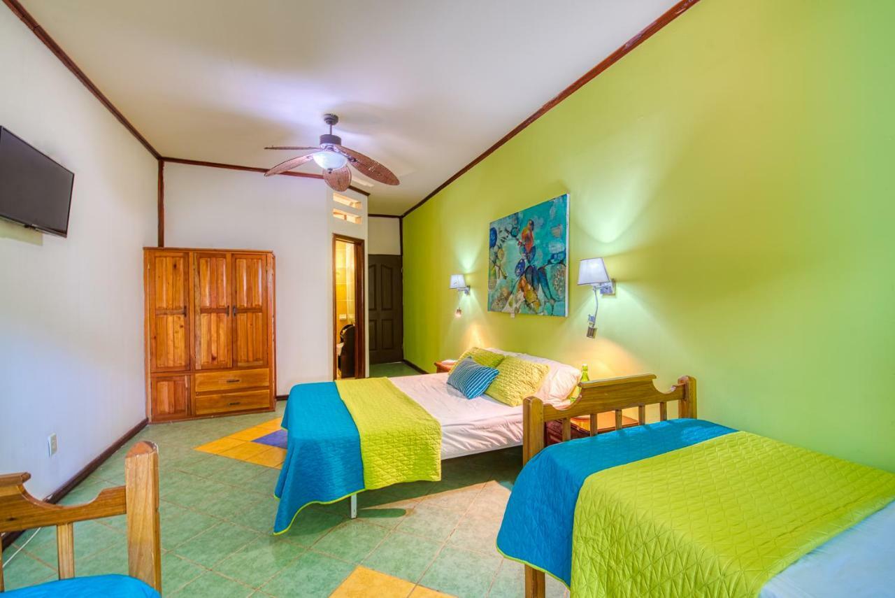 Los Balcones Over The Sea Hotel Bocas del Toro エクステリア 写真